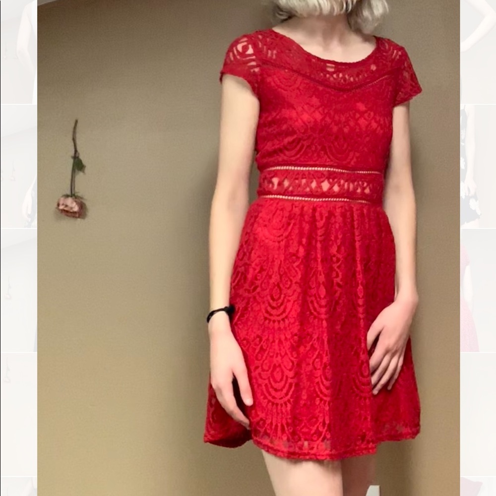 Divided H&M lace dress